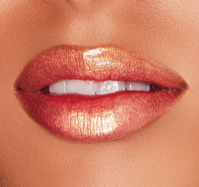 Grand Illusion Holographic Liquid Lipcolour Grand Illusion Holographic Liquid Lipcolour